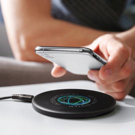 Energon Wireless Fast Charger - Branding Evolution